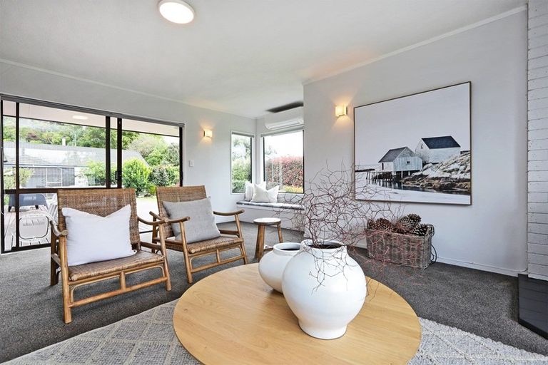 Photo of property in 2 Alley Place, Taradale, Napier, 4112