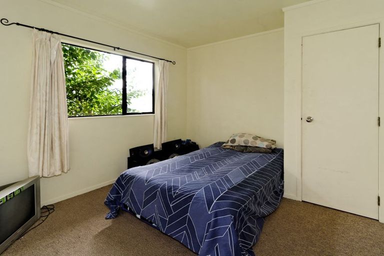 Photo of property in 3/111 Lincoln Park Avenue, Massey, Auckland, 0614