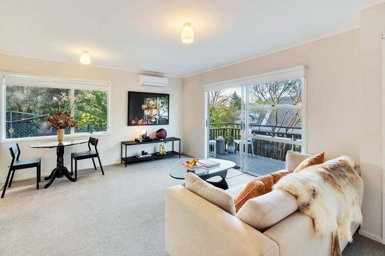 Photo of property in 2/7 Putney Place, Ranui, Auckland, 0612