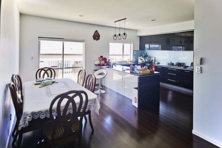 Photo of property in 72 Oakway Drive, Schnapper Rock, Auckland, 0632