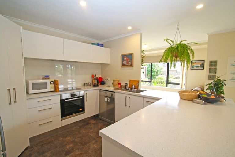 Photo of property in 162a Heta Road, Highlands Park, New Plymouth, 4312