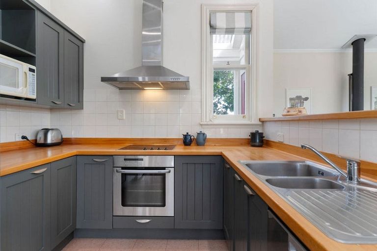 Photo of property in 218 High Street South, Carterton, 5713