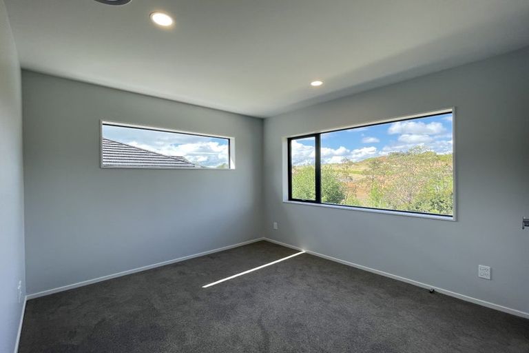 Photo of property in 40 Godfrey Drive, Orewa, 0931
