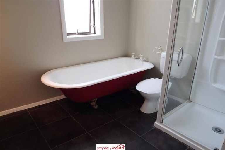 Photo of property in 182 Victoria Road, Saint Clair, Dunedin, 9012