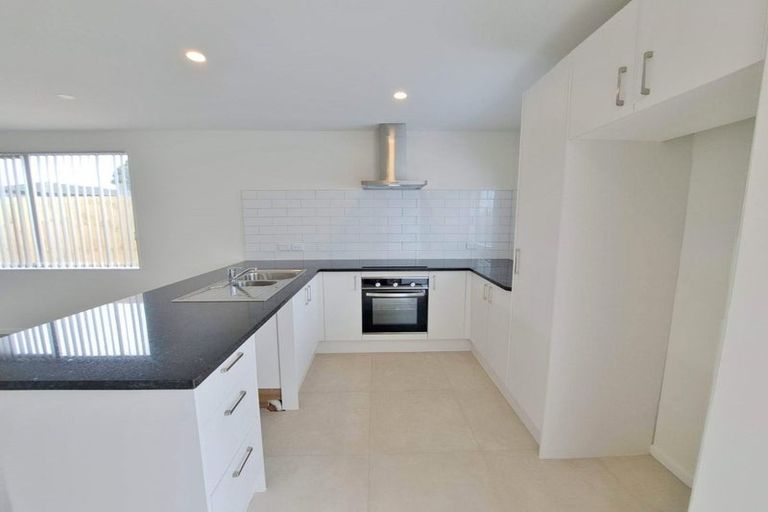 Photo of property in 15c Chadwick Crescent, Mangere East, Auckland, 2024