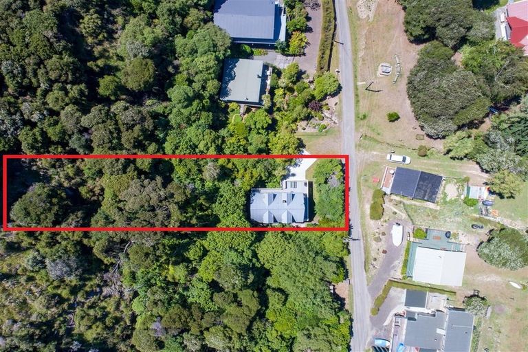 Photo of property in 57 Tikao Bay Road, Wainui, French Farm, 7582