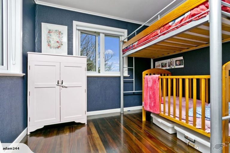 Photo of property in 42 Carlisle Road, Browns Bay, Auckland, 0630