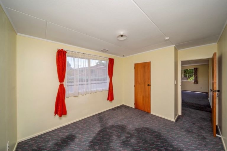 Photo of property in 1/25 Tahurangi Place, Spotswood, New Plymouth, 4310
