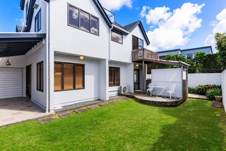 Photo of property in 1/24 Ocean View Road, Milford, Auckland, 0620