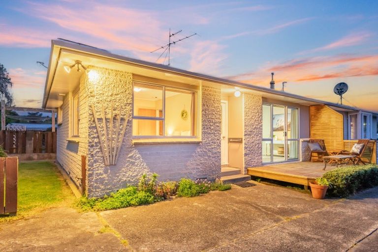 Photo of property in 9b Haylock Grove, Totara Park, Upper Hutt, 5018