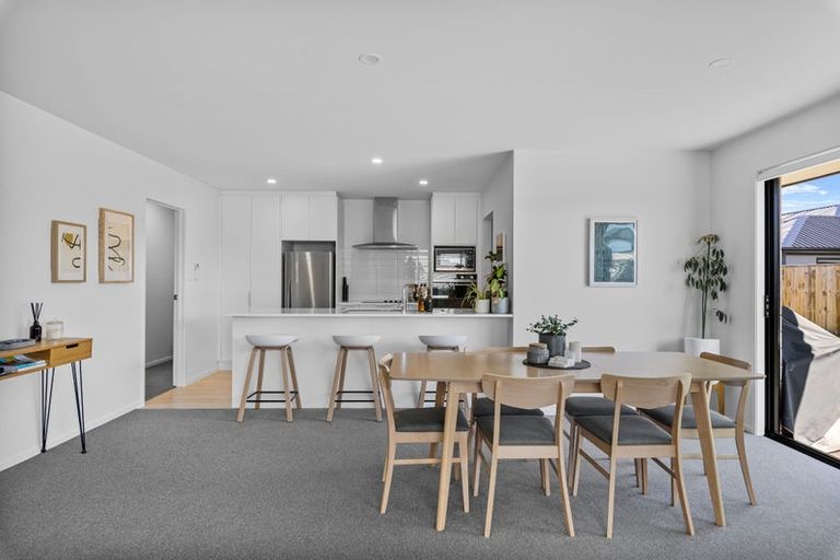 Photo of property in 16 Wexford Crescent, Halswell, Christchurch, 8025