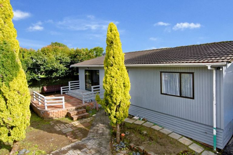 Photo of property in 3/111 Lincoln Park Avenue, Massey, Auckland, 0614