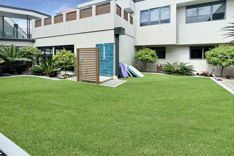 Photo of property in Beachpoint Apartments, 2/5 West End Road, Ohope, 3121