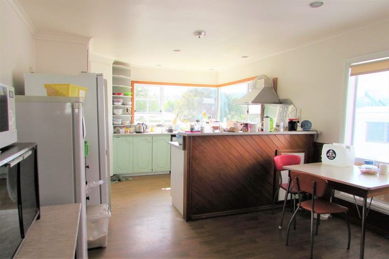 Photo of property in 167b Wainuiomata Road, Wainuiomata, Lower Hutt, 5014