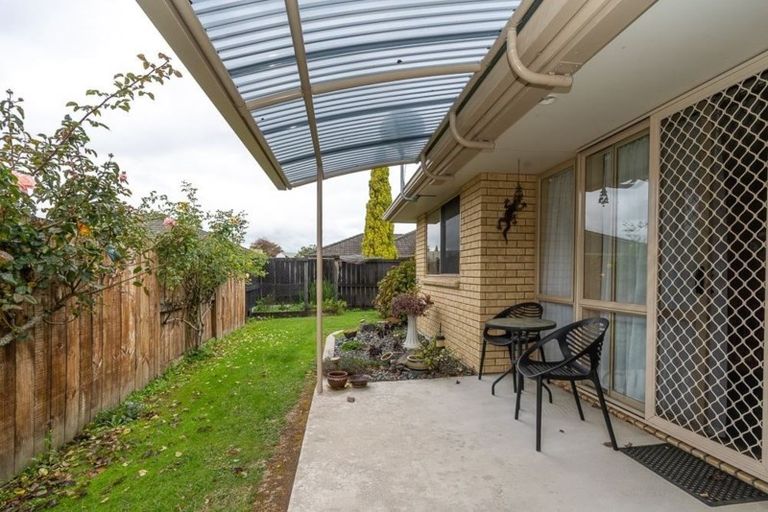 Photo of property in 24 Gardenia Close, Melville, Hamilton, 3206