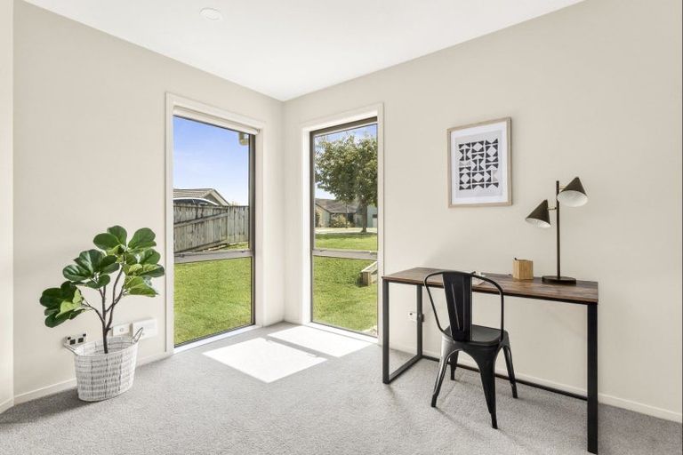 Photo of property in 5 Vosper Close, Leamington, Cambridge, 3432