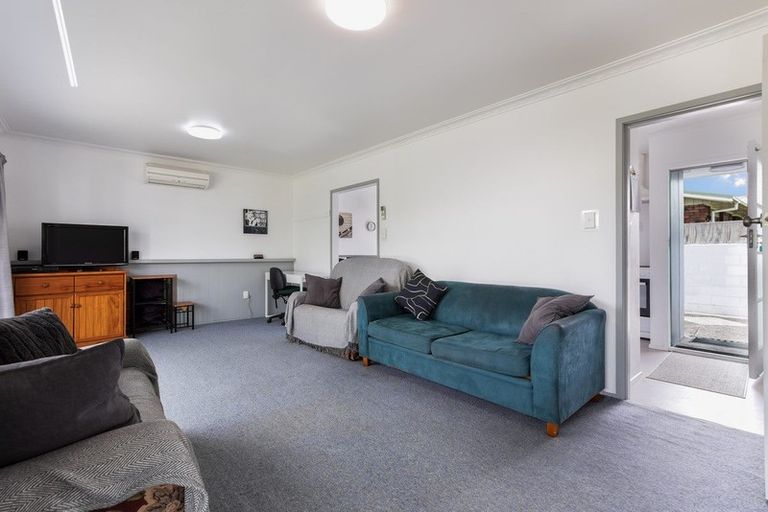 Photo of property in 40 Browning Street, Leamington, Cambridge, 3432