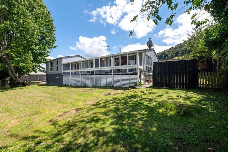 Photo of property in 53 Mountain Road, Western Heights, Rotorua, 3015