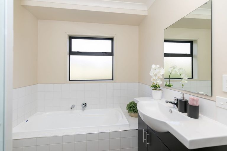 Photo of property in 354 Raeburne Street, Te Awamutu, 3800