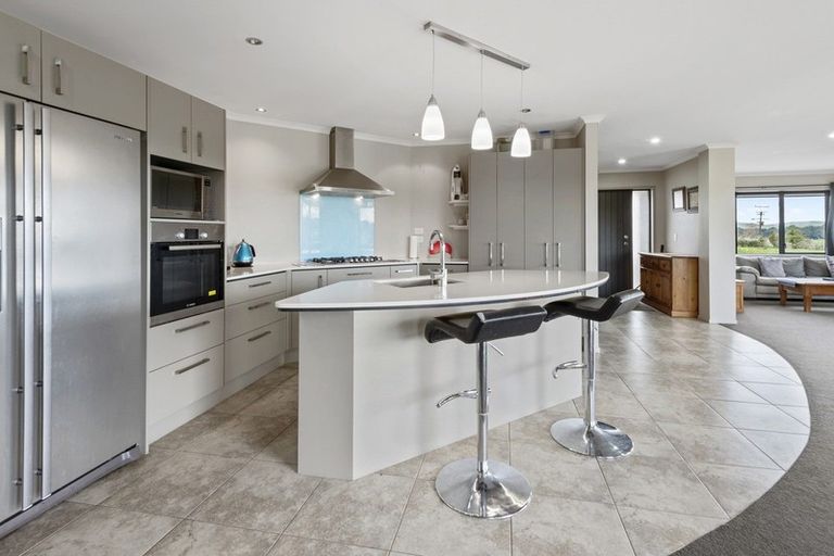 Photo of property in 925 Mangakahia Road, Poroti, Whangarei, 0179