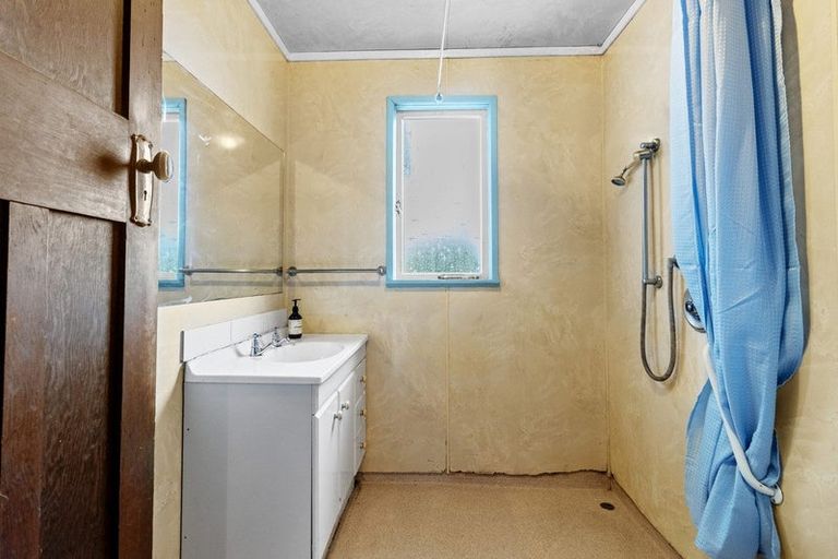 Photo of property in 53 Dorset Avenue, Westown, New Plymouth, 4310