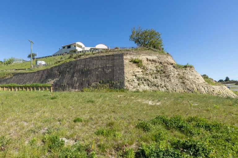 Photo of property in 89 Oak Road, Poraiti, Napier, 4112