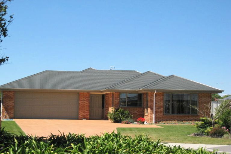 Photo of property in 11 Wyber Place, Kaiapoi, 7630