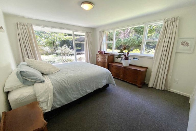 Photo of property in 17 Landsdowne Terrace, Cashmere, Christchurch, 8022