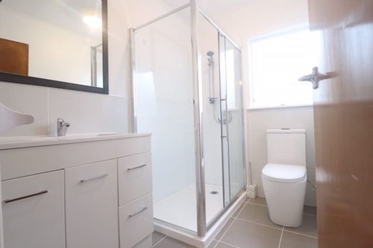 Photo of property in 307 Don Buck Road, Massey, Auckland, 0614