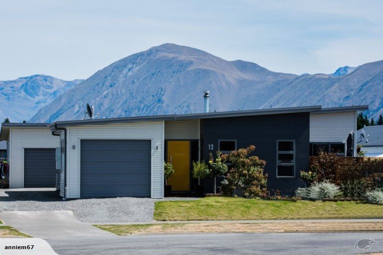 Photo of property in 12 Grandvue Drive, Twizel, 7901