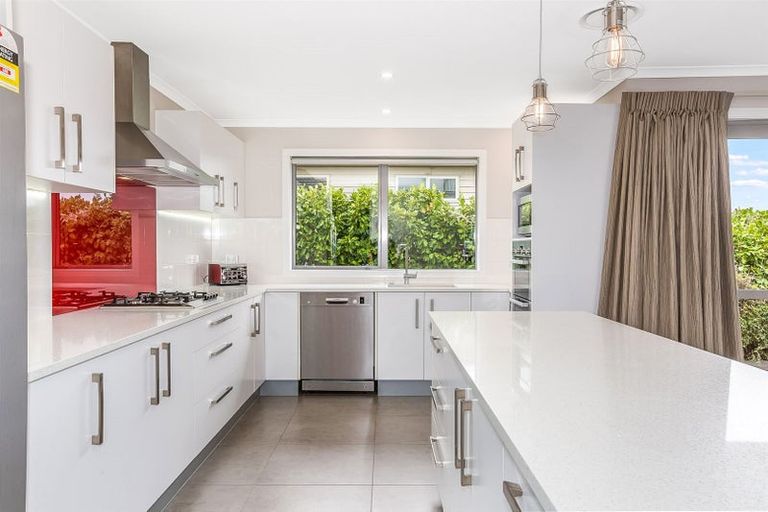 Photo of property in 27 John Burke Drive, Aotea, Porirua, 5024