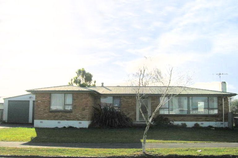 Photo of property in 28 Anderson Road, Deanwell, Hamilton, 3206