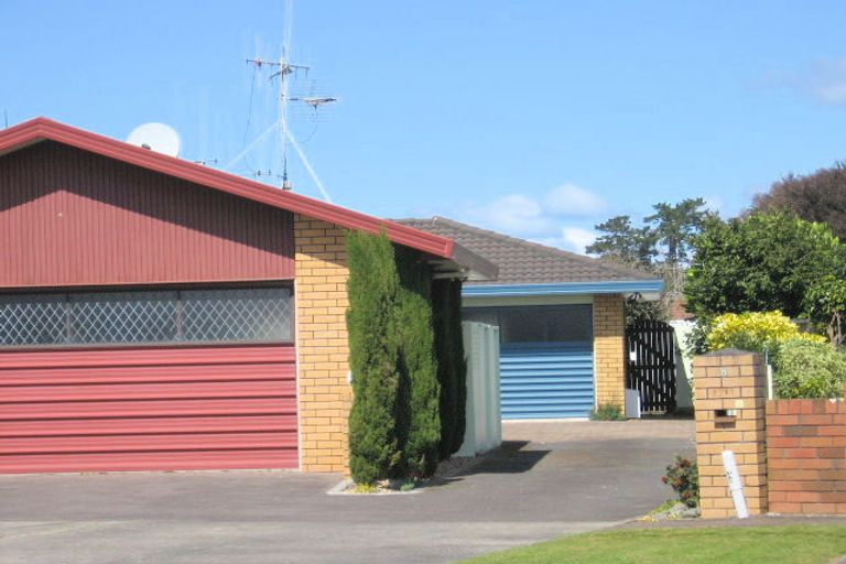 Photo of property in 2/5 Boronia Place, Mount Maunganui, 3116