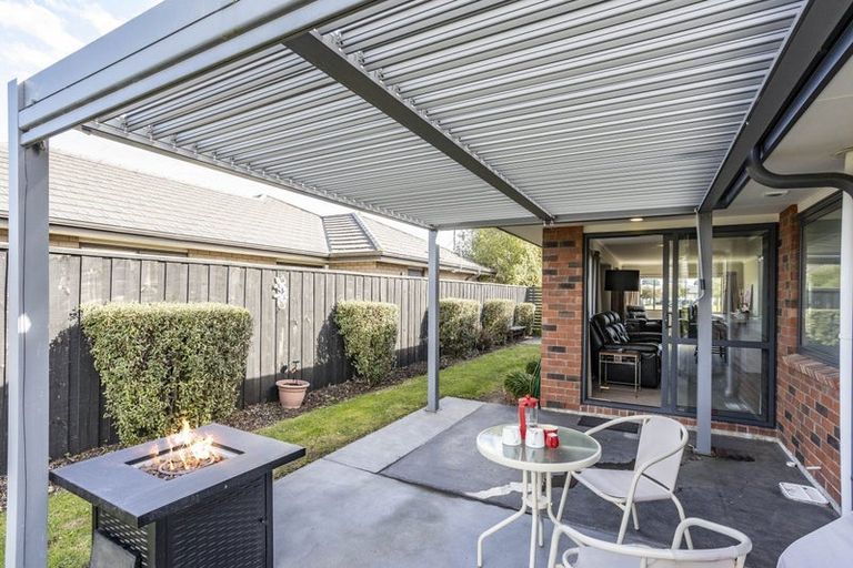 Photo of property in 66 Shillingford Boulevard, Rolleston, 7615