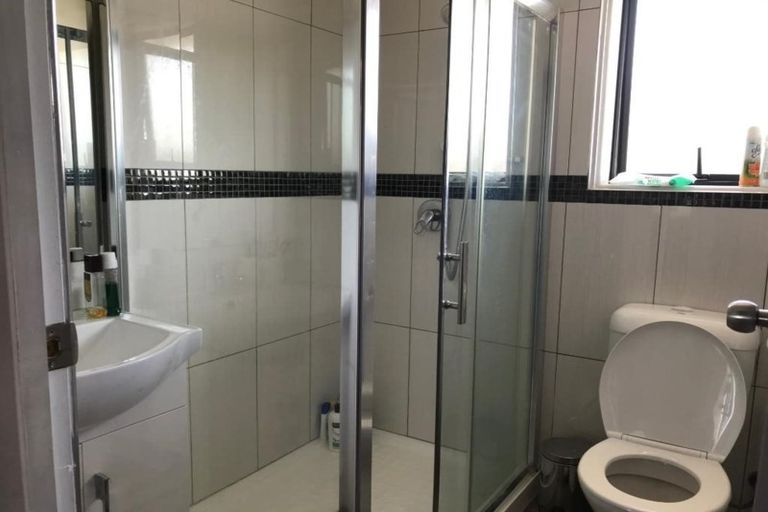 Photo of property in 48 Othello Drive, Clover Park, Auckland, 2023