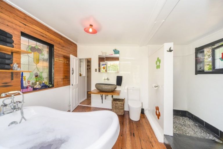 Photo of property in 320 Featherston Street, Palmerston North, 4410