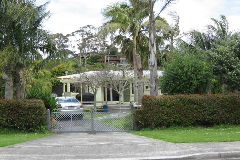 Photo of property in 32 Laurence Street, Manly, Whangaparaoa, 0930