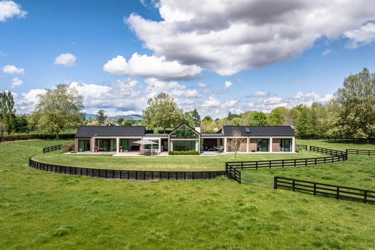 Photo of property in 2/164 Fencourt Road, Cambridge, 3496