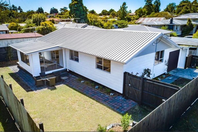 Photo of property in 1/25 Daytona Road, Henderson, Auckland, 0610