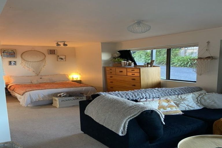 Photo of property in 1/51b Sunset Road, Totara Vale, Auckland, 0632