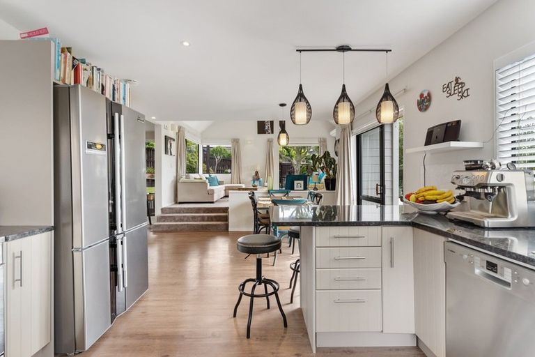 Photo of property in 60 Polkinghorne Drive, Manly, Whangaparaoa, 0930