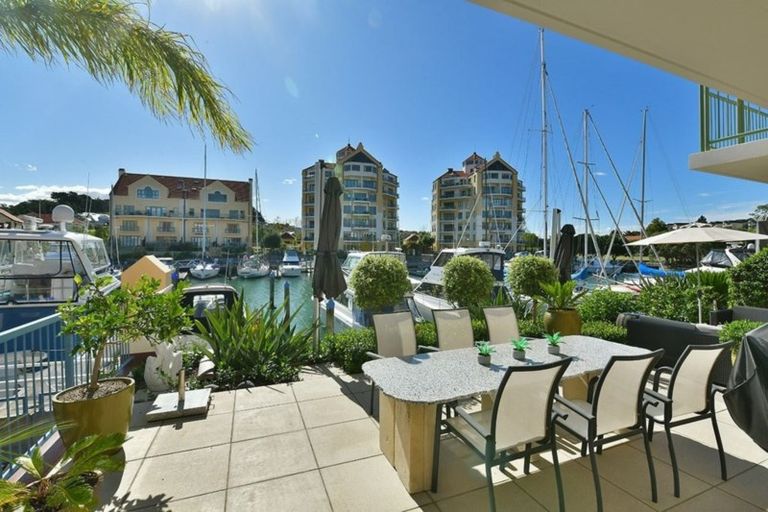 Photo of property in 128 Harbour Village Drive, Gulf Harbour, Whangaparaoa, 0930