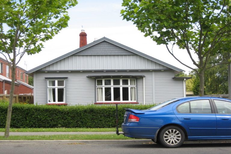 Photo of property in 17 Grove Road, Addington, Christchurch, 8024