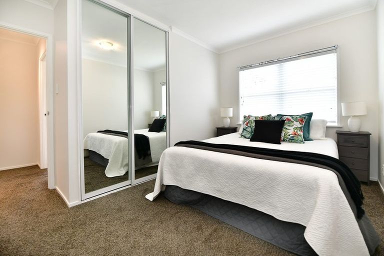 Photo of property in 12 Forest Glen, Orewa, 0931