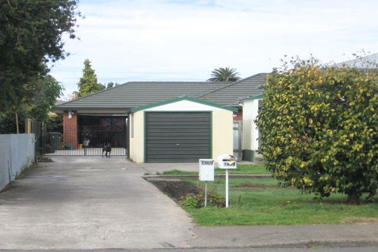 Photo of property in 1409 Woodstock Avenue, Mayfair, Hastings, 4122