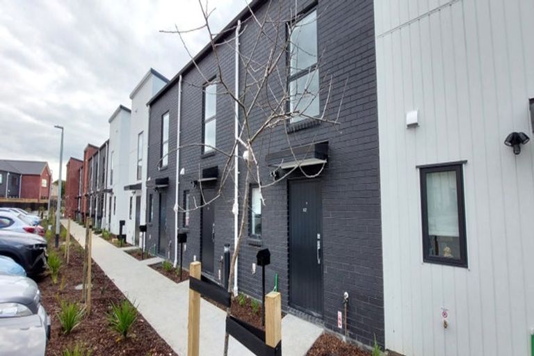 Photo of property in 2/125b Metcalfe Road, Ranui, Auckland, 0612