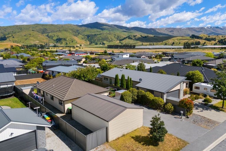 Photo of property in 18 Stowell Drive, Cromwell, 9310