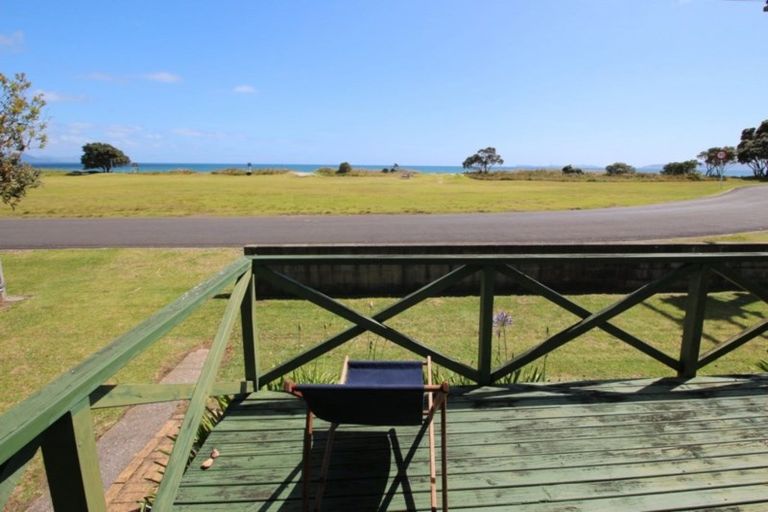 Photo of property in 3 Bluff Road, Kuaotunu West, Whitianga, 3592