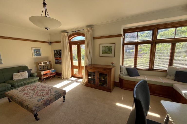 Photo of property in 9 Glen Road, Kelburn, Wellington, 6012