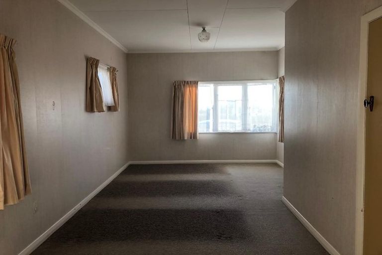 Photo of property in 26 Marine Parade, Otaki Beach, Otaki, 5512